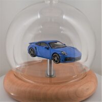 Porsche 911 Turbo S (2021) Sport Design Blau 1:43 in mundgeblasener Flasche 600ml