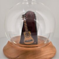 Miniatur Gitarre in mundgeblasener Flasche 200ml