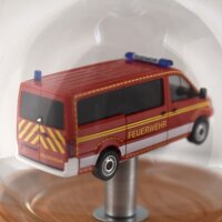 MAN TGE Bus Feuerwehr 1:87 in mundgeblasener Flasche 200ml